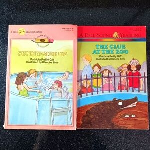 Vintage Sunny-Side Up & The Clue at the Zoo by Patricia Reilly Giff.